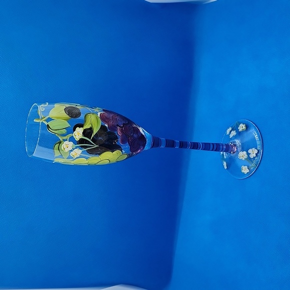 Other - Vintage Grape Decorated Wine Glass